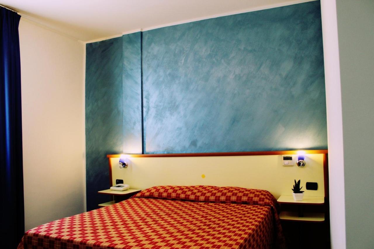 Hotel Miravalle ริเบรา ภายนอก รูปภาพ