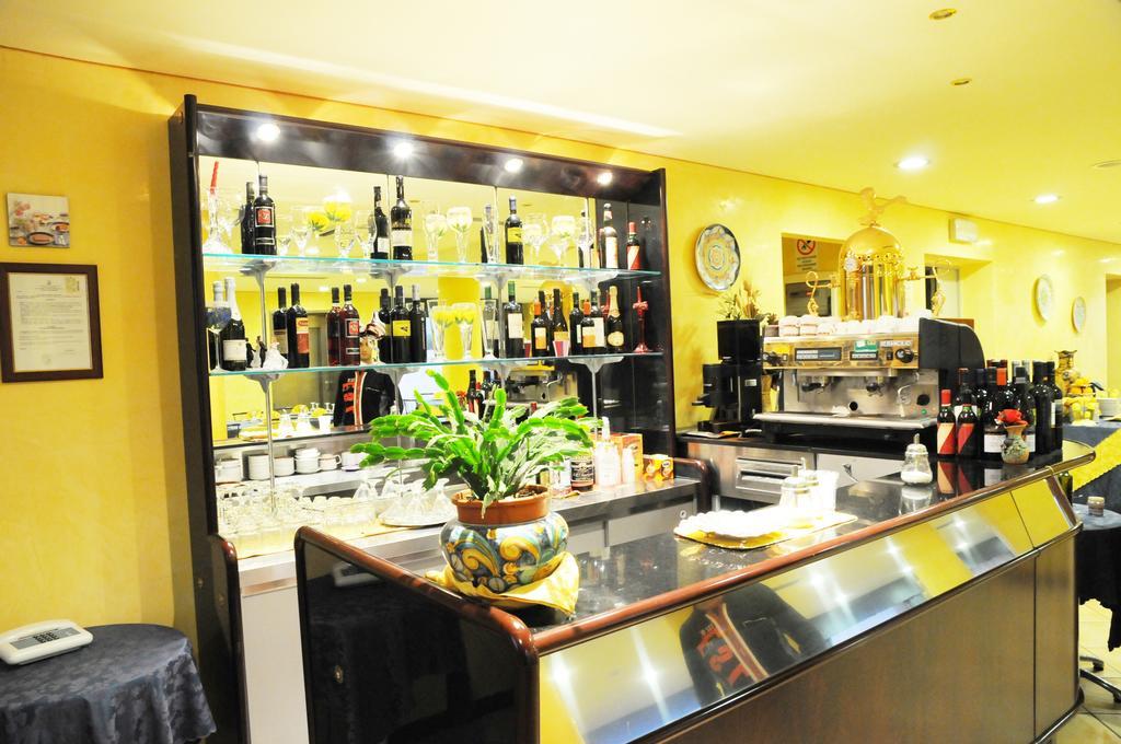 Hotel Miravalle ริเบรา ภายนอก รูปภาพ