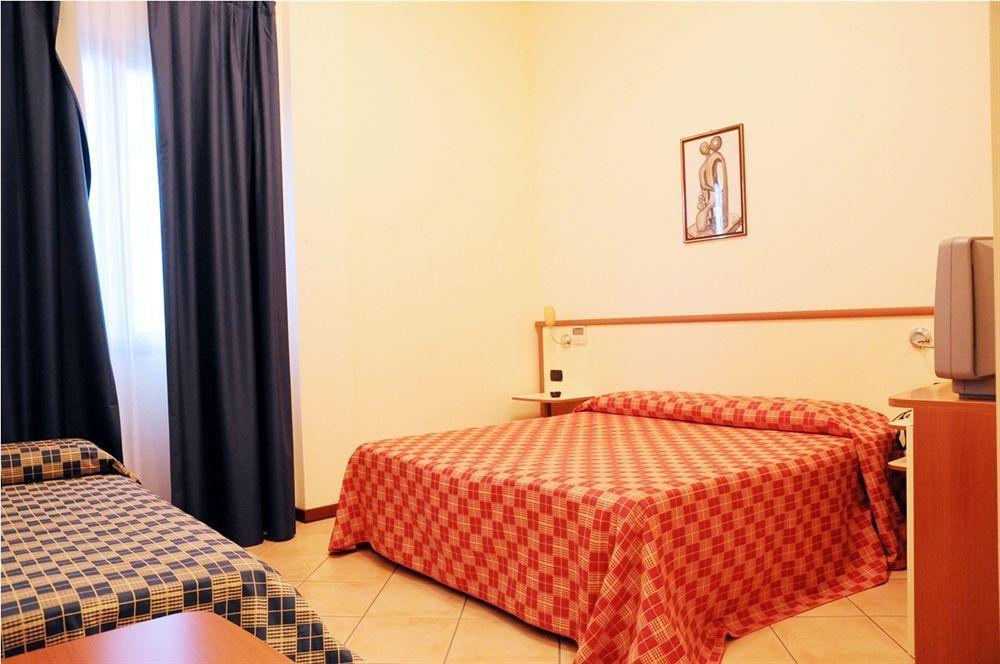 Hotel Miravalle ริเบรา ภายนอก รูปภาพ
