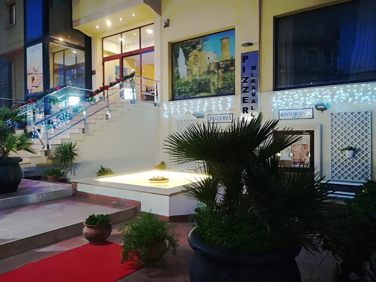 Hotel Miravalle ริเบรา ภายนอก รูปภาพ