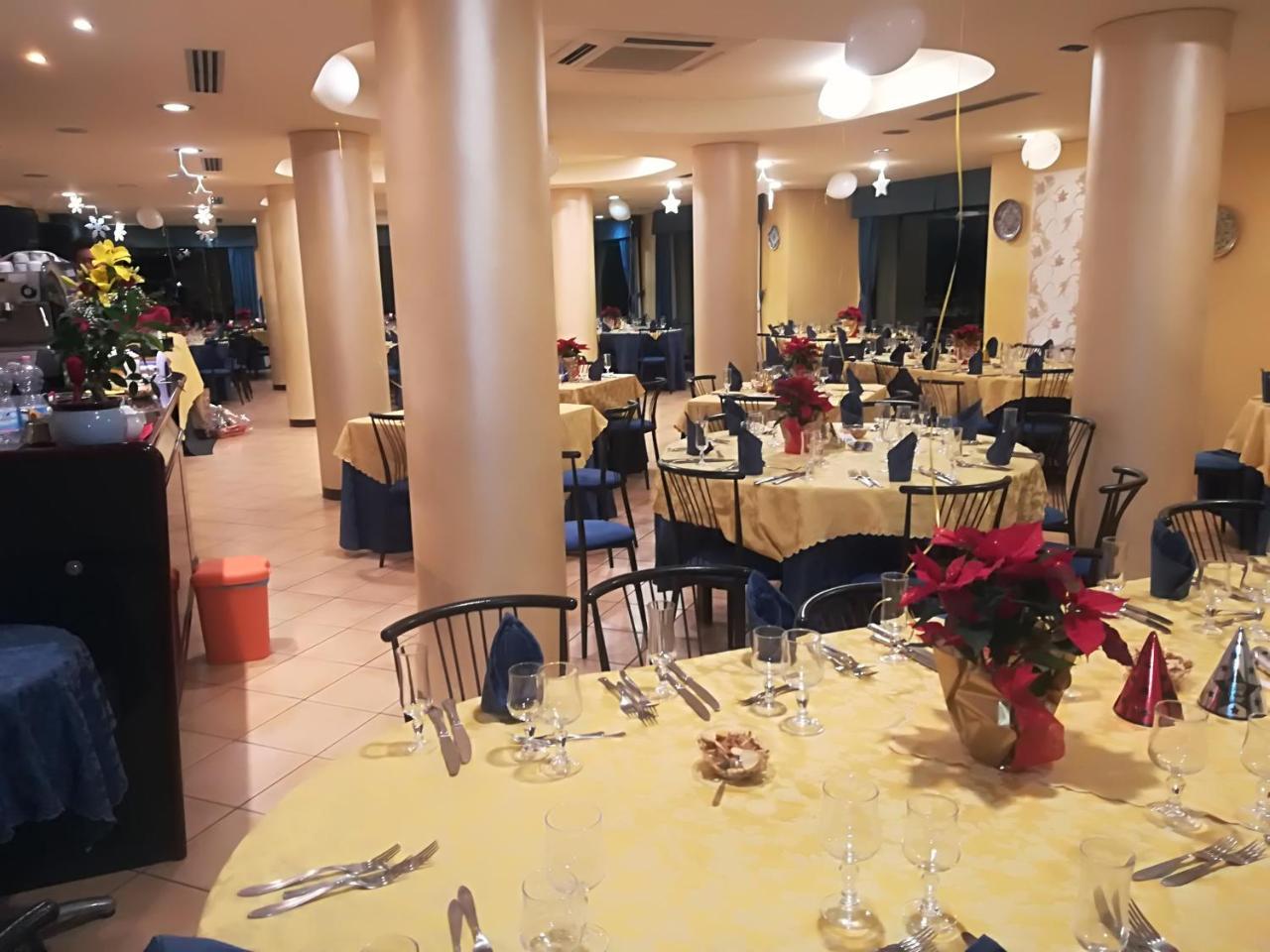Hotel Miravalle ริเบรา ภายนอก รูปภาพ